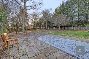 Photo 35- click for photo gallery